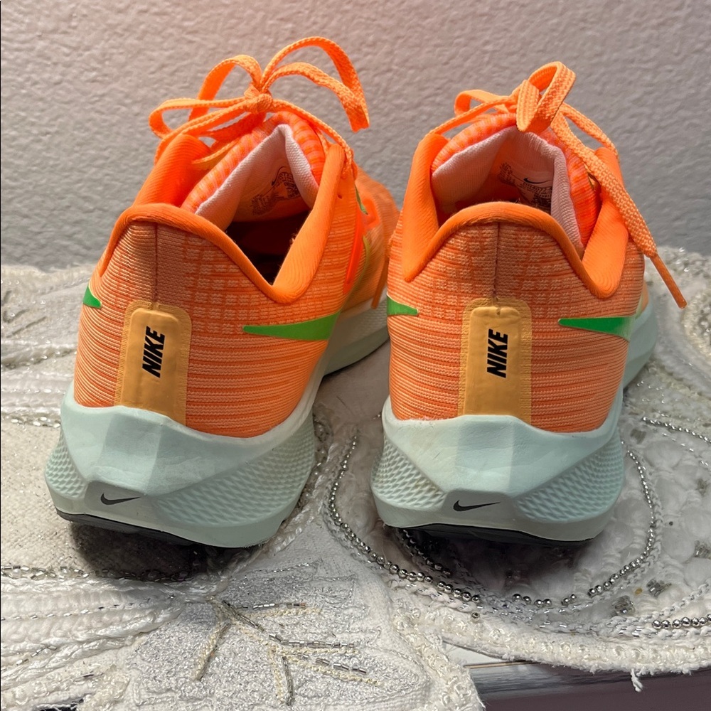 EUC NIKE Orange Air Zoom Pegasus 39 - Picture 5 of 14